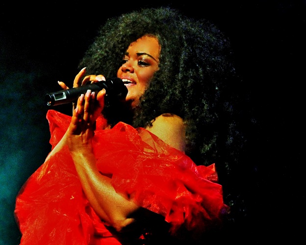 Tameka-as-Diana-Ross-small